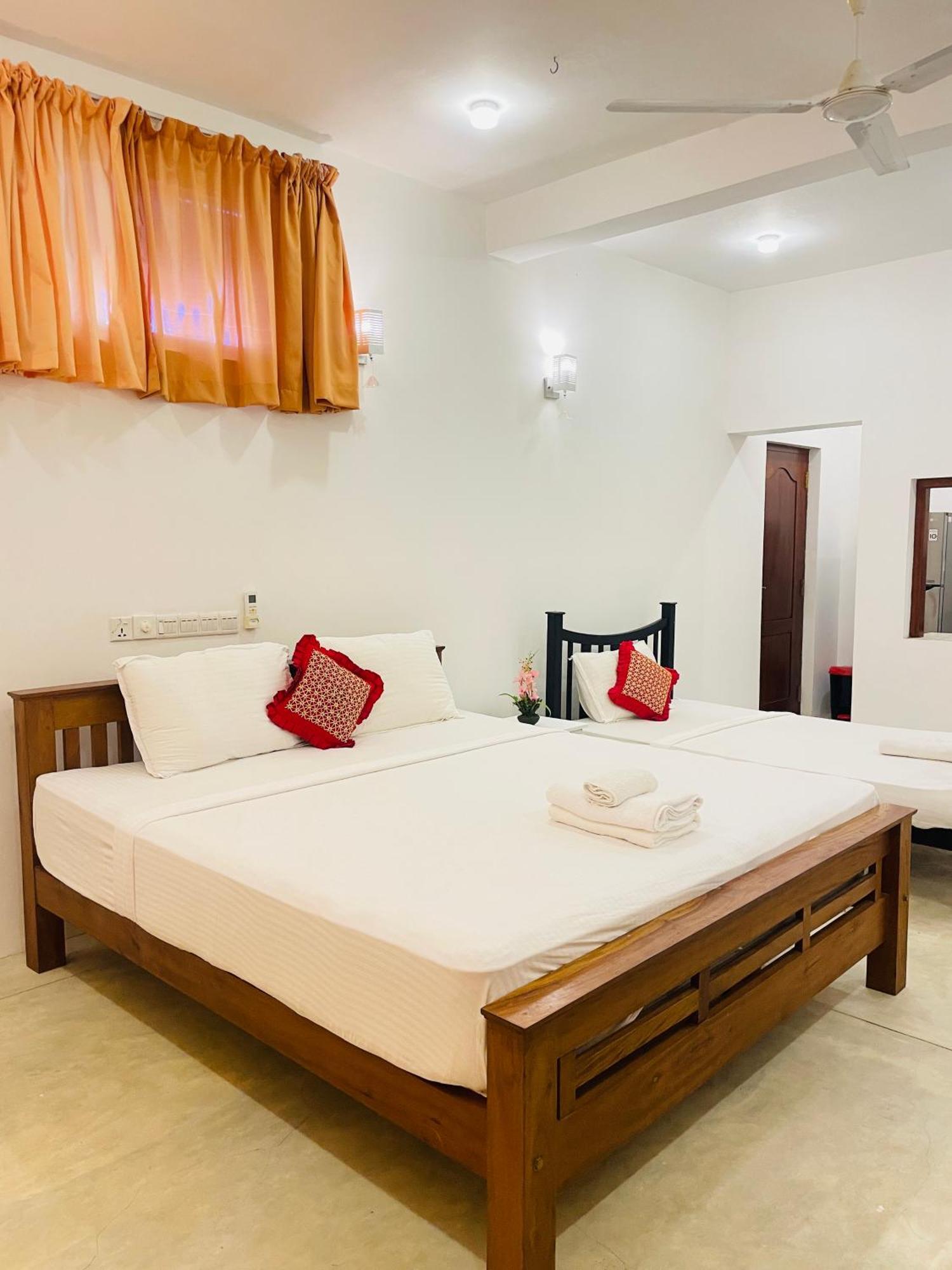 Lawrence Villa Weligama Eksteriør billede